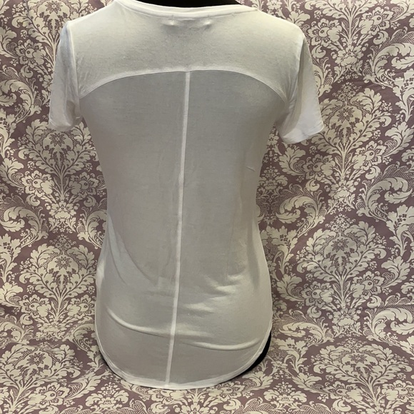 Prana Short Sleeve V-Neck Pocket Tee - Picture 5 of 10